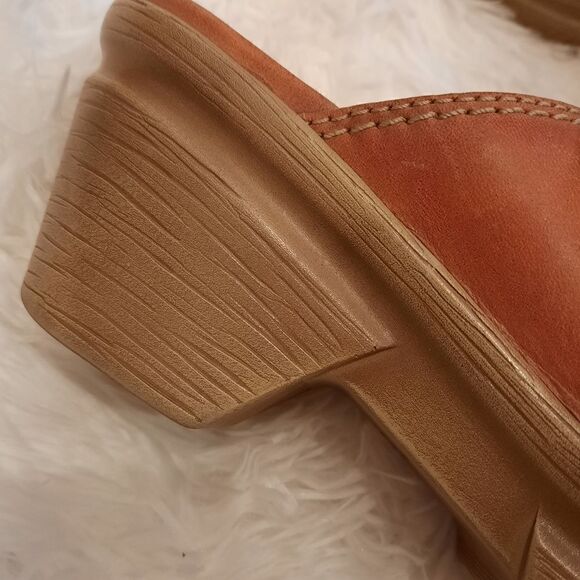 Garnet Hill Sanita Clog Sandal Leather - Picture 5 of 13